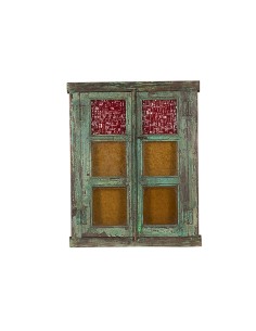 Fenêtre ancienne du Rajasthan vitrée