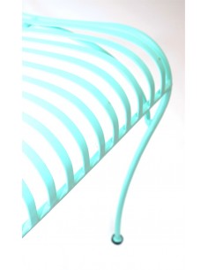 Chaise en métal 2