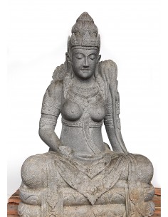 Statue de la déesse Dewi...