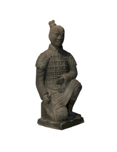 Statue en terre cuite d'un...